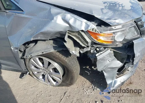 2016 Honda Odyssey Se from USA, damaged, VIN 5FNRL5H32GB112157